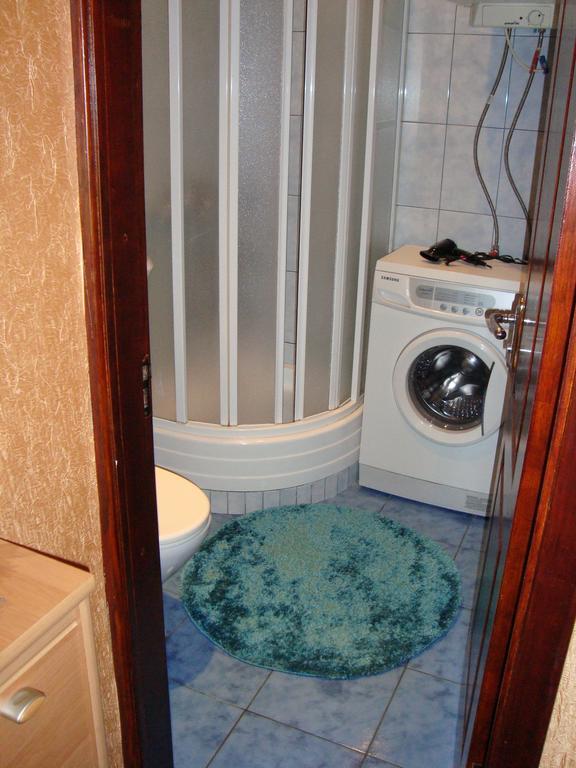 Studio On Stalevarov Near Meduniversity Zaporizhia Luaran gambar