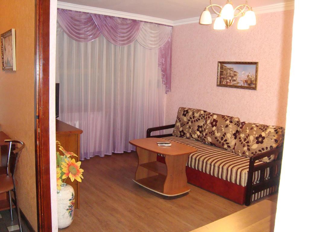 Studio On Stalevarov Near Meduniversity Zaporizhia Luaran gambar